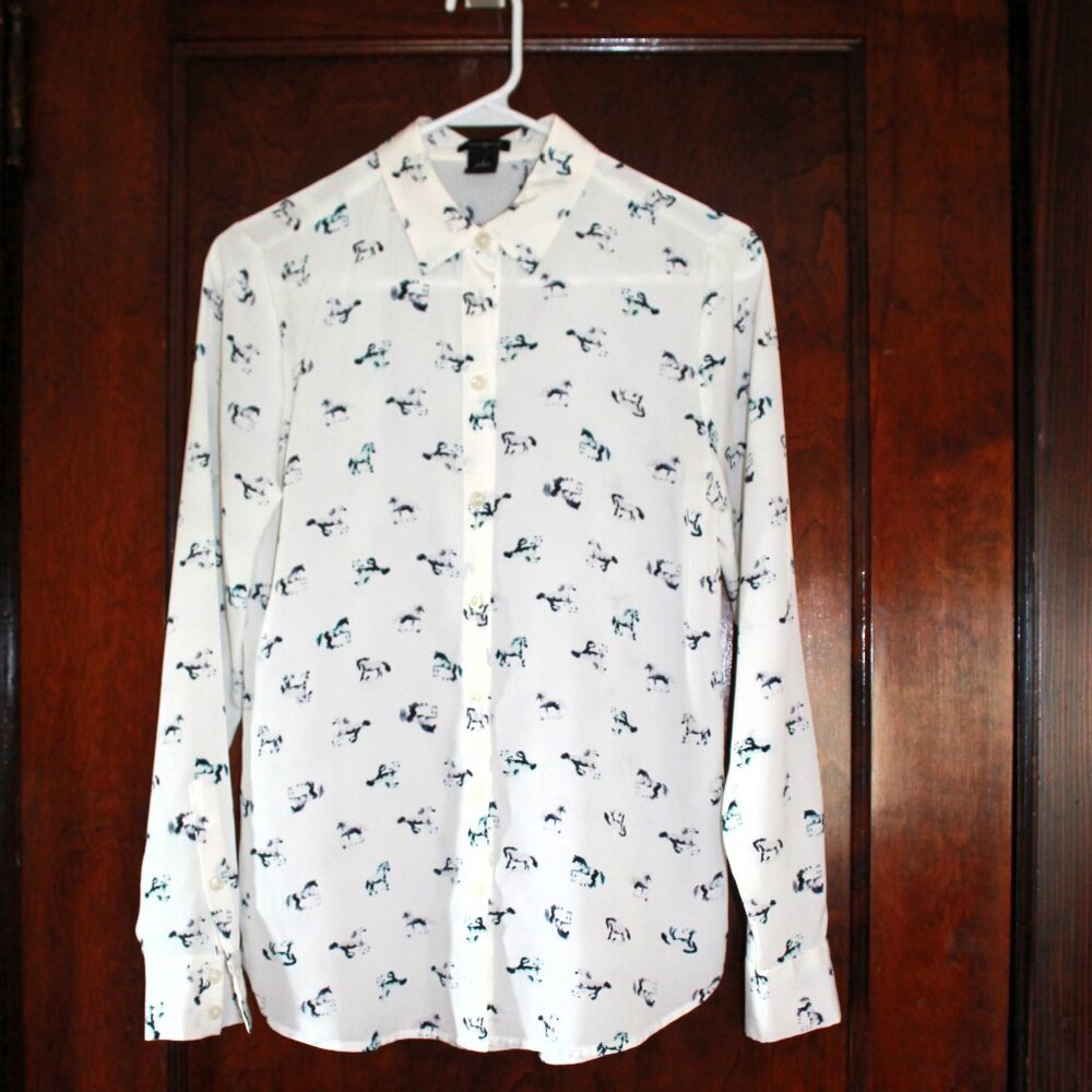 Ann Taylor Factory Button-Down Shirt w/ Horse Motif, Size 0